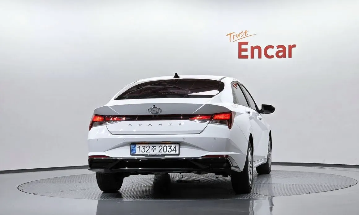 Hyundai AVANTE — фото 8