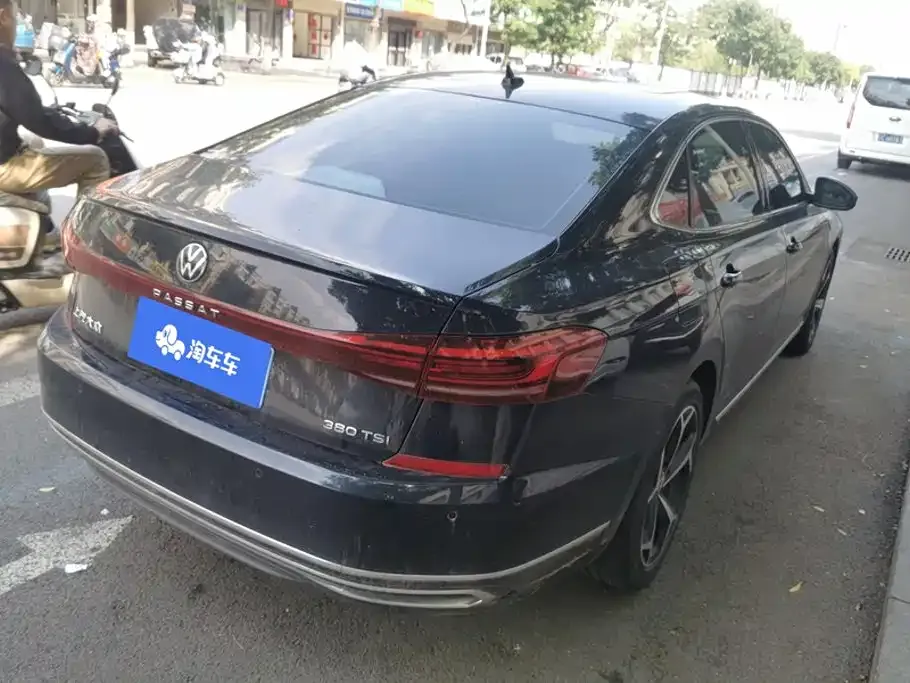 Volkswagen Passat — фото 2