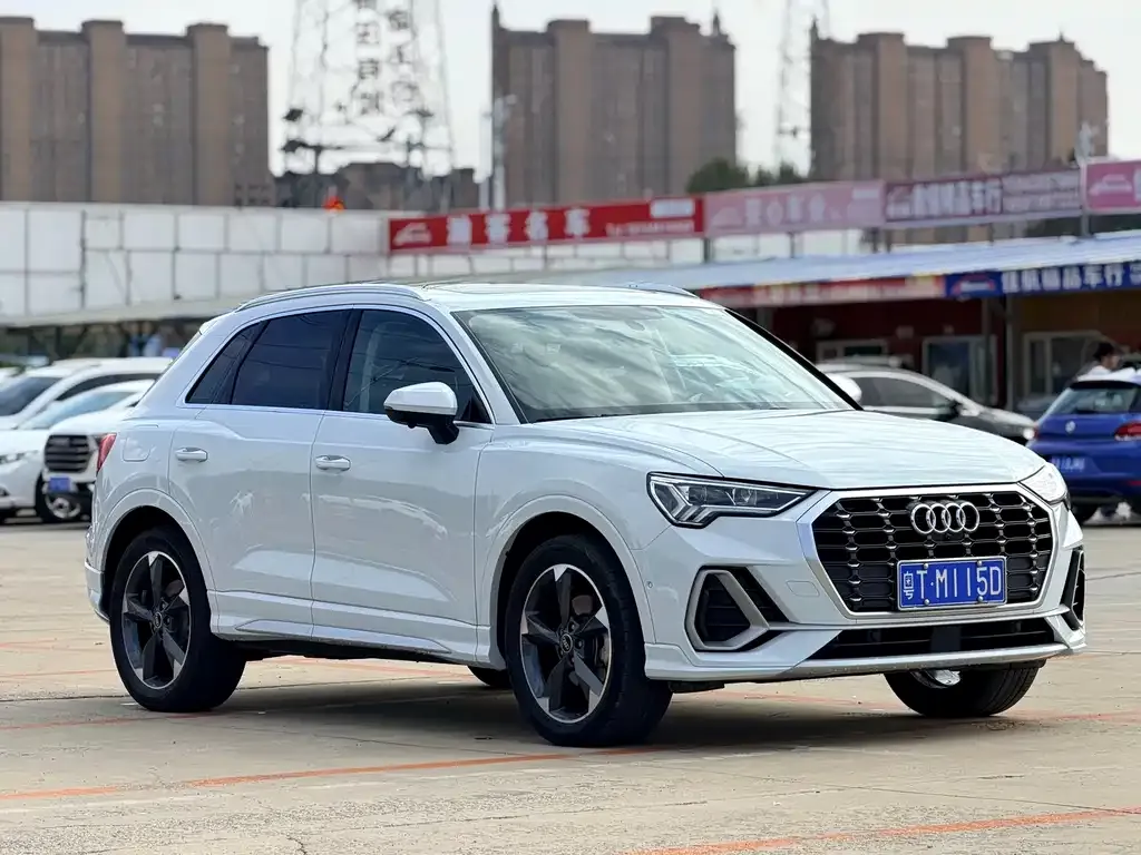 Audi Q3 — фото 4