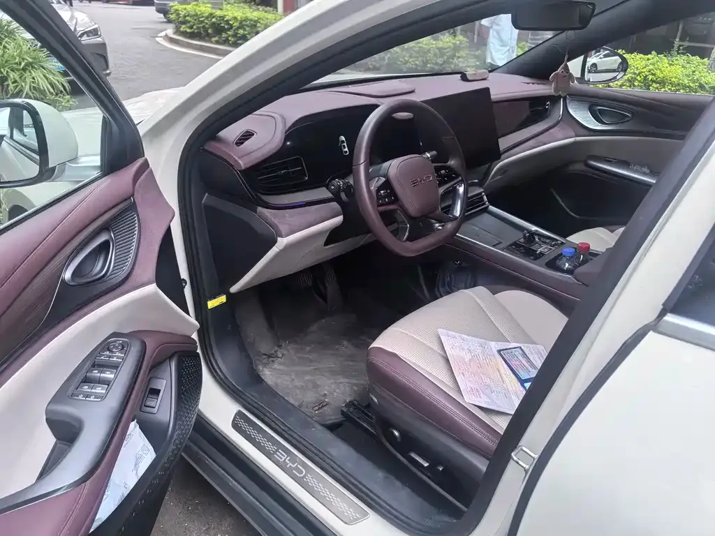 BYD Seal — фото 3