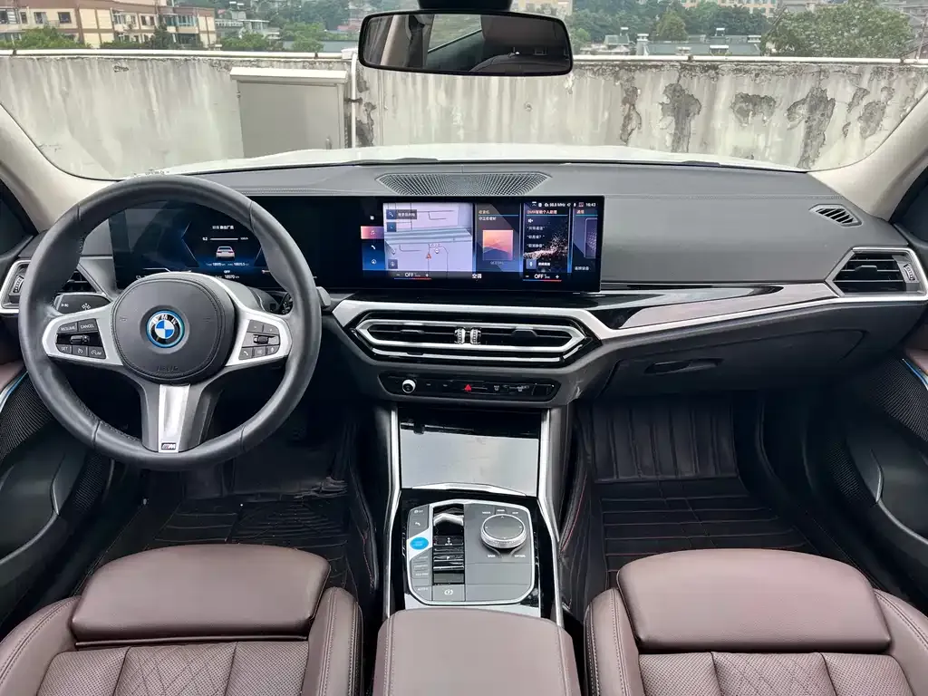 BMW i3 — фото 7