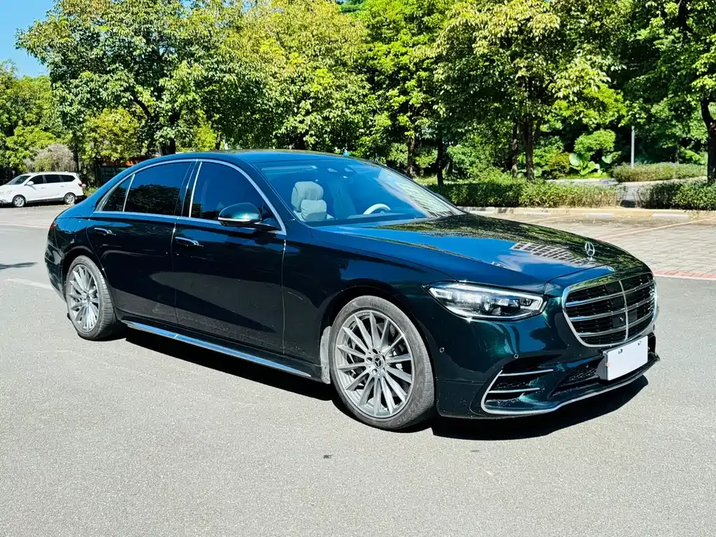 Mercedes-Benz S-Class — фото 1