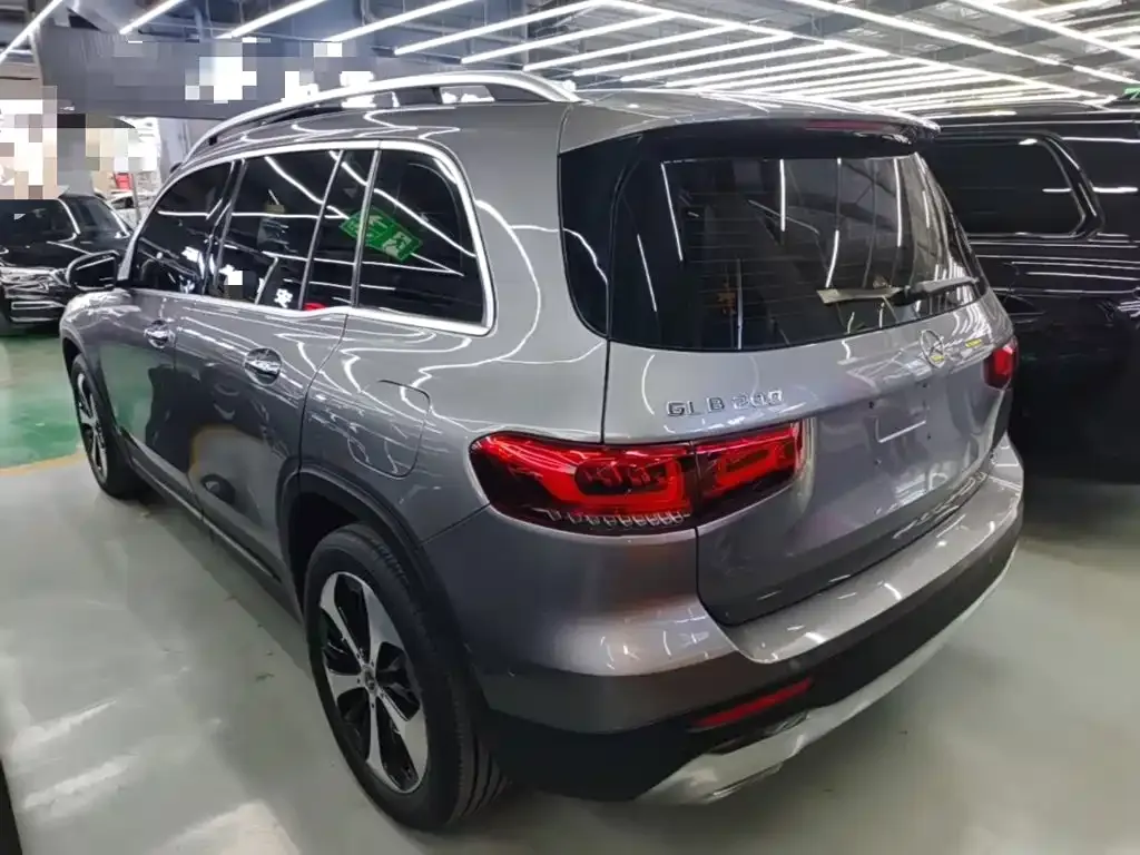 Mercedes-Benz GLB — фото 10