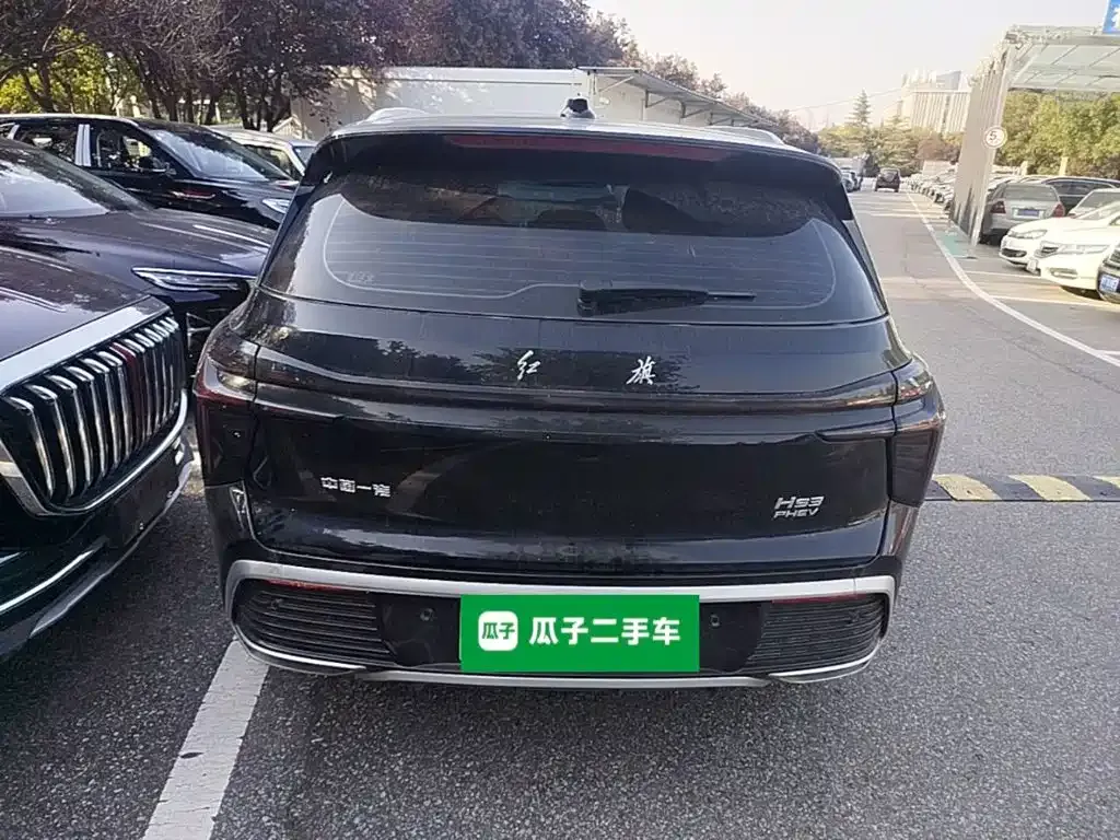 Hongqi HS3 PHEV — фото 10