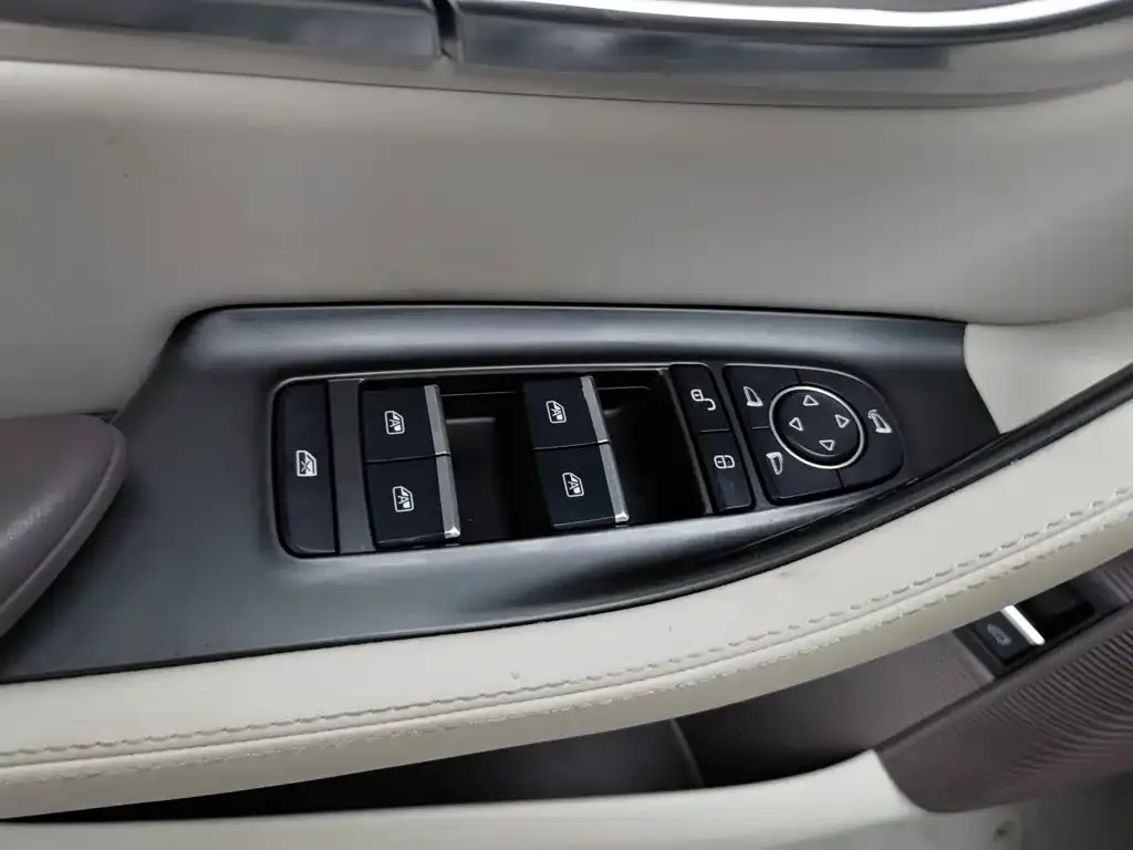 BYD PLUS New Energy — фото 8