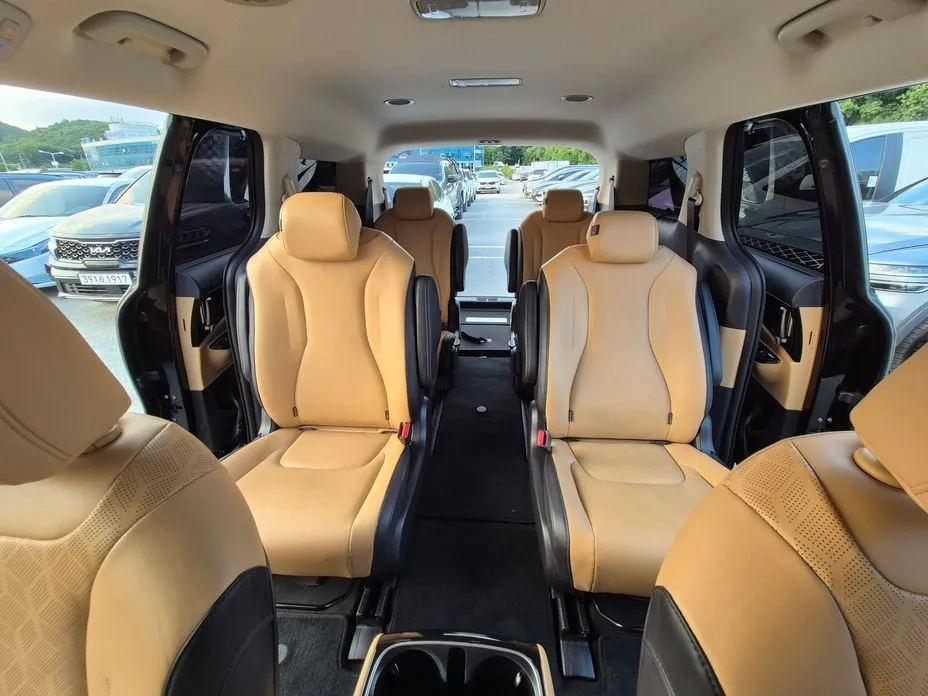 Kia Carnival — фото 2