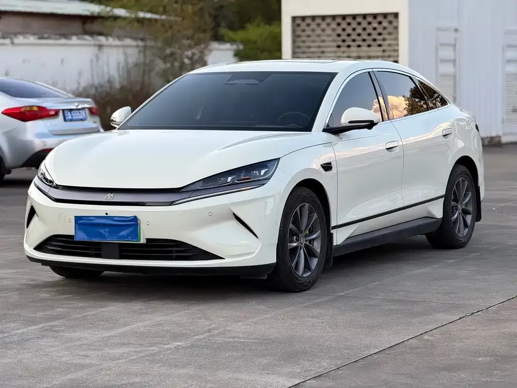 BYD Qin L — фото 1