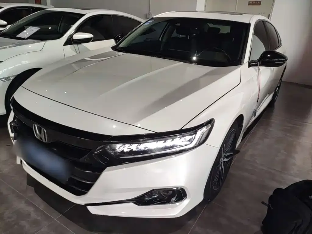 Honda Accord — фото 1