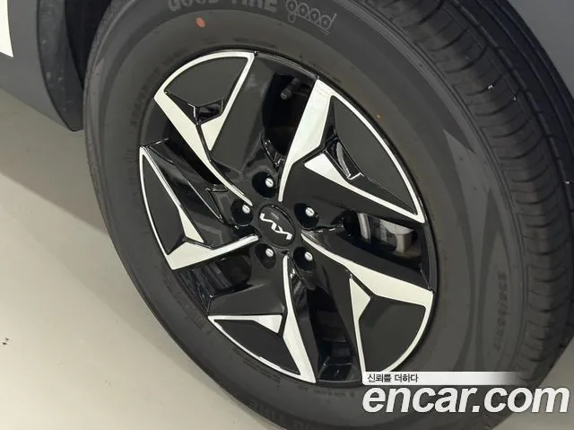 Kia Sorento — фото 10