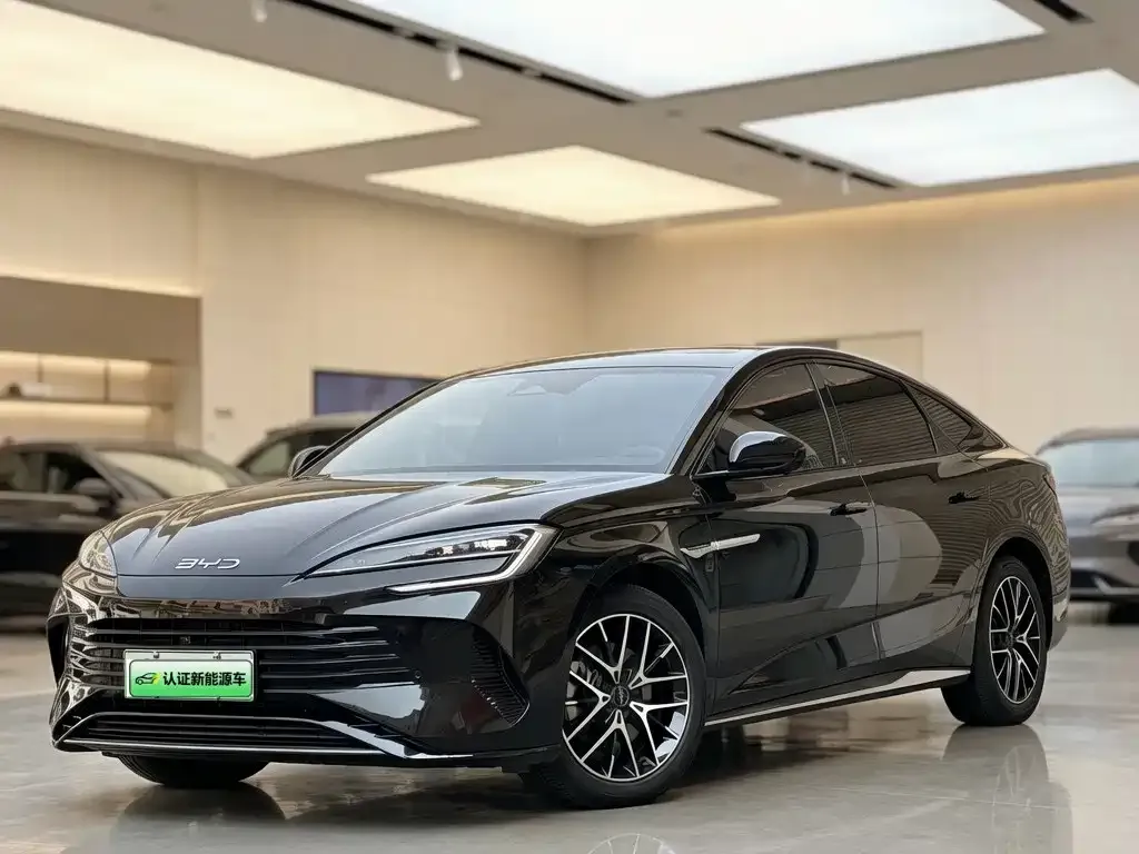 BYD Seal — фото 1