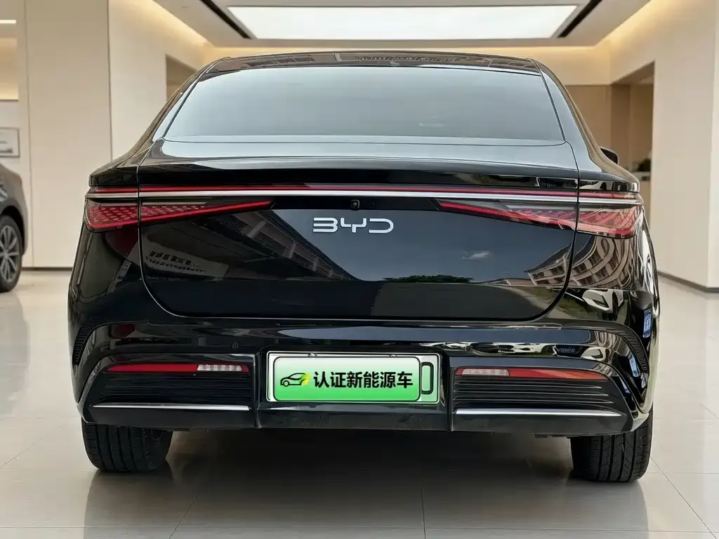 BYD Seal — фото 6