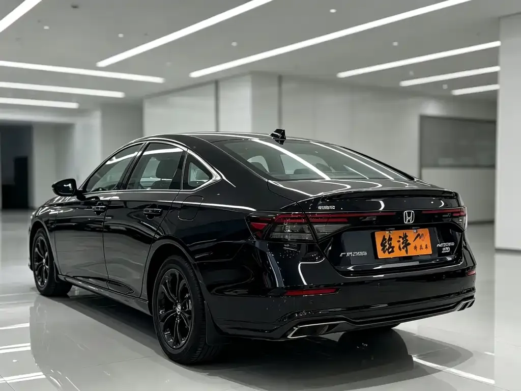 Honda Accord — фото 2