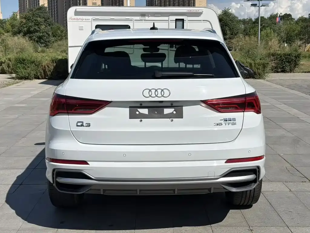 Audi Q3 — фото 3
