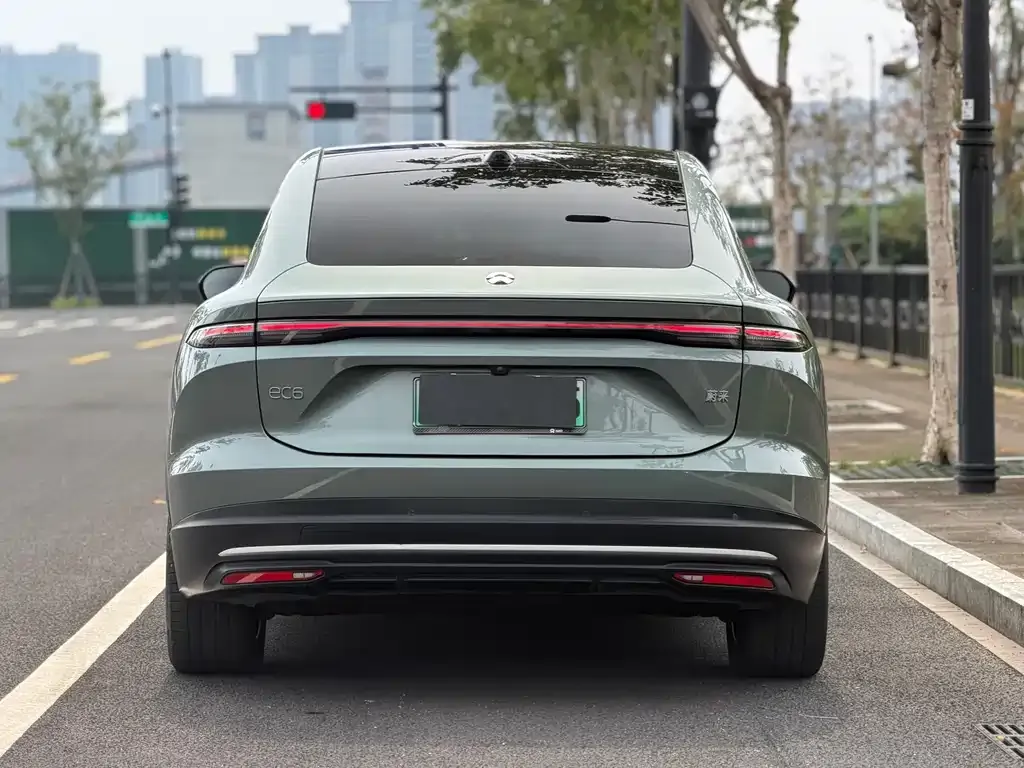 NIO EC6 — фото 10