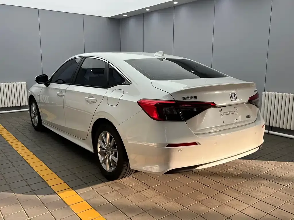 Honda Civic — фото 6