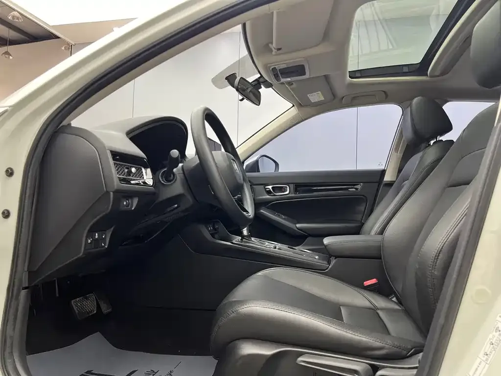 Honda Civic — фото 10
