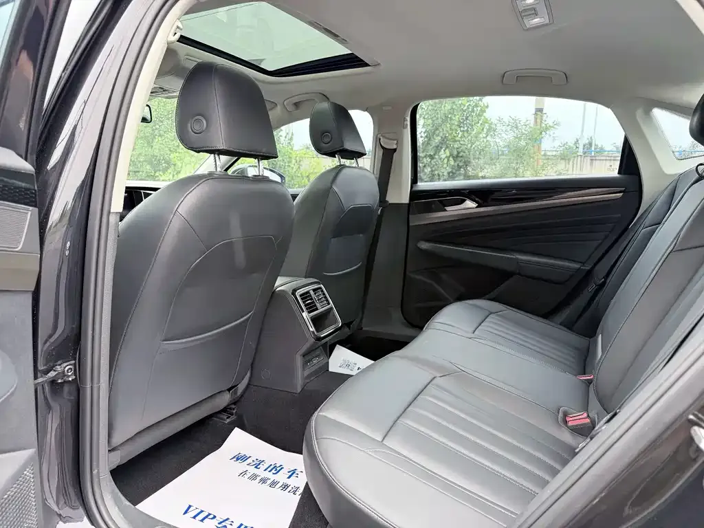 Volkswagen Passat — фото 3