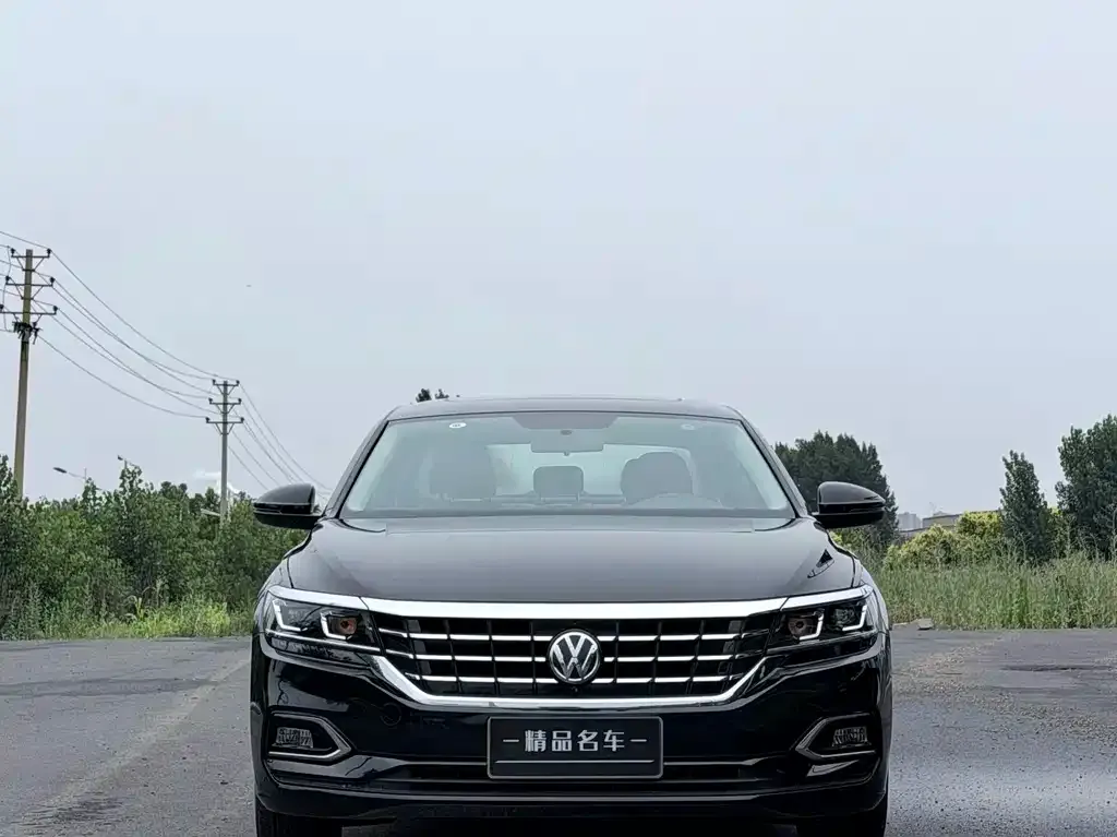 Volkswagen Passat — фото 6