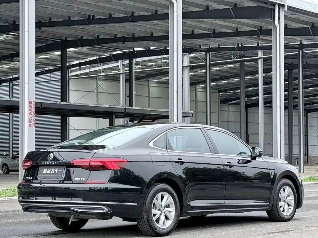 Volkswagen Passat — фото 4
