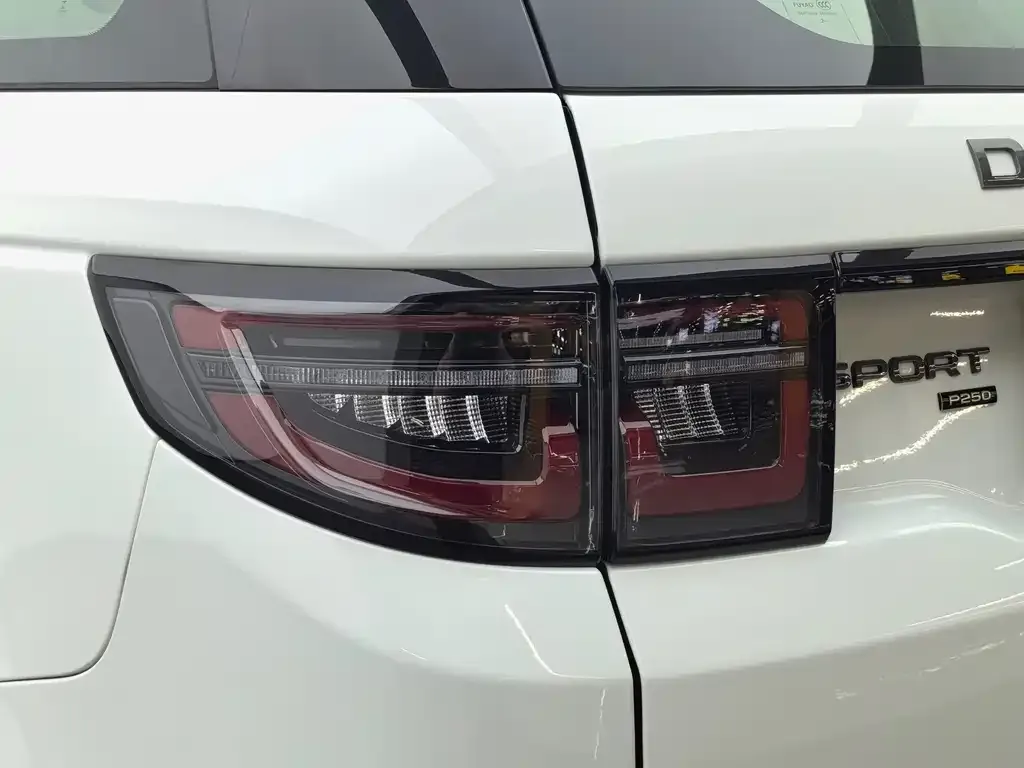 Land Rover Discovery Sport — фото 10