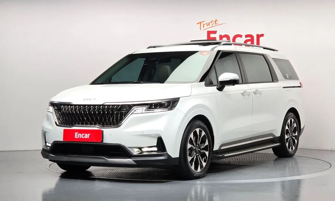 Kia Carnival — фото 1