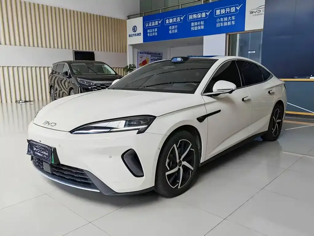 BYD Seal 07 DM-i — фото 1