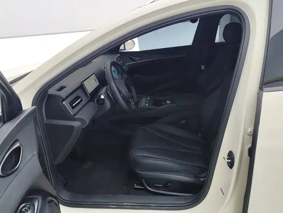BYD Seal 06 DM-i Touring — фото 10
