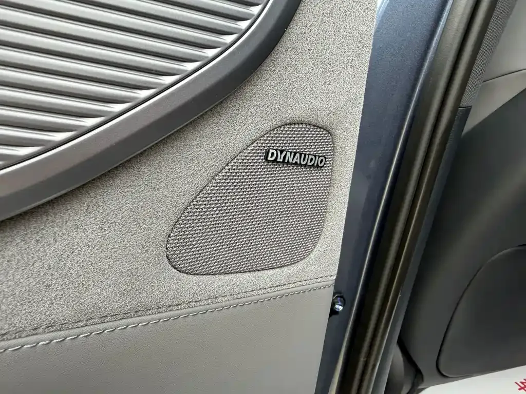 BYD Seal — фото 5