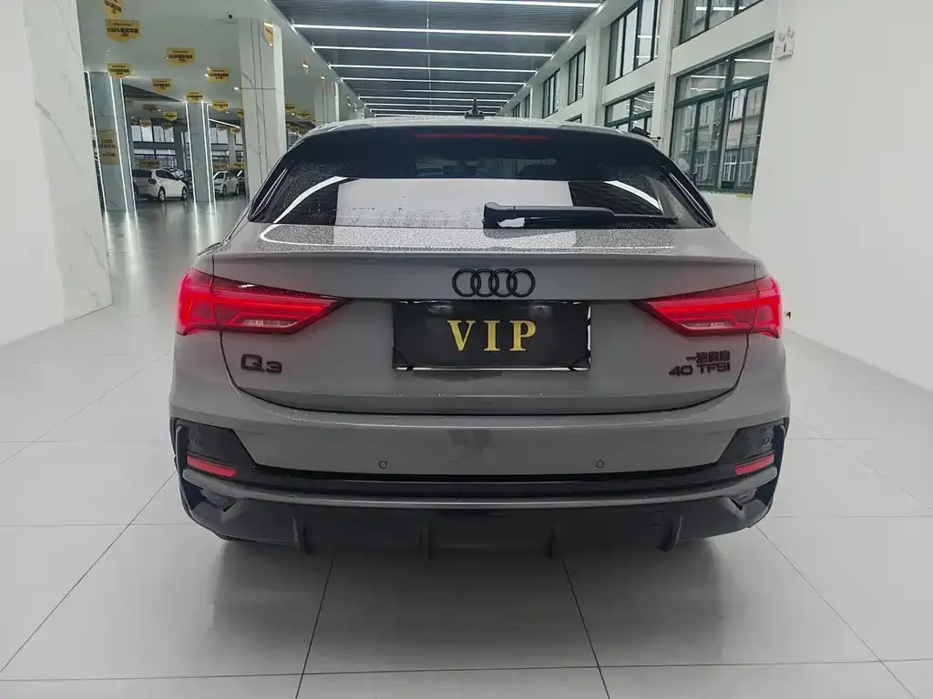 Audi Q3 Sportback — фото 3