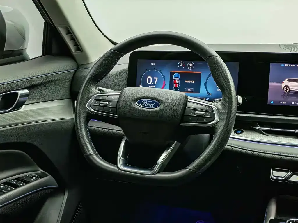 Ford Equator Sport — фото 10