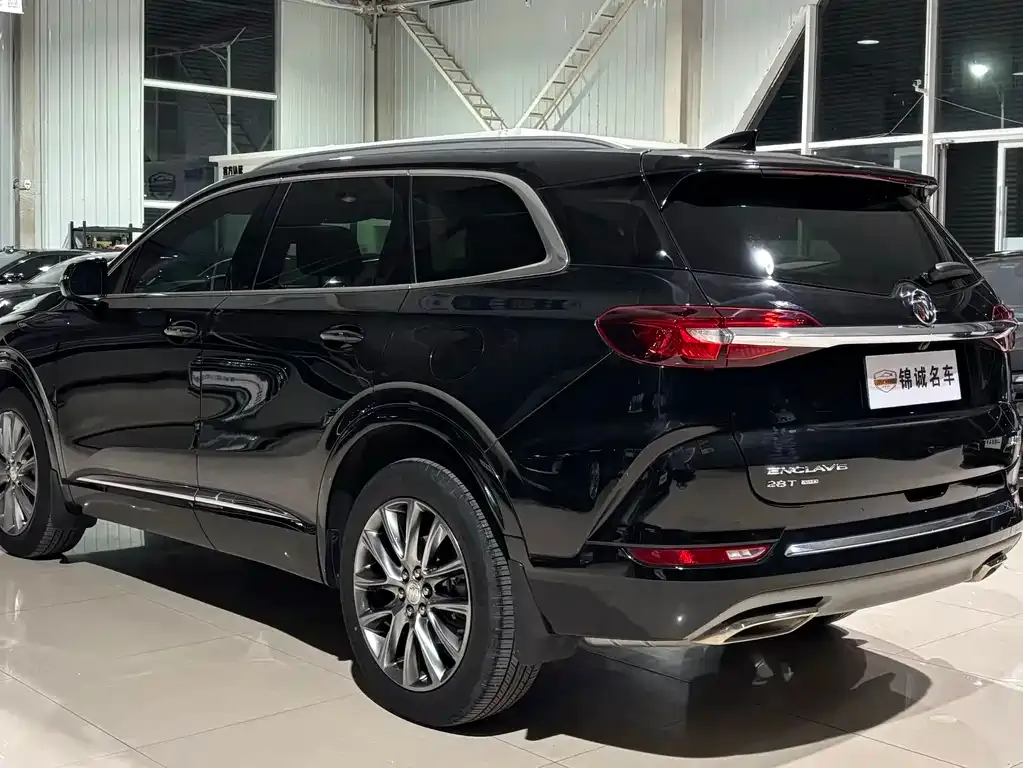 Buick Enclave — фото 2