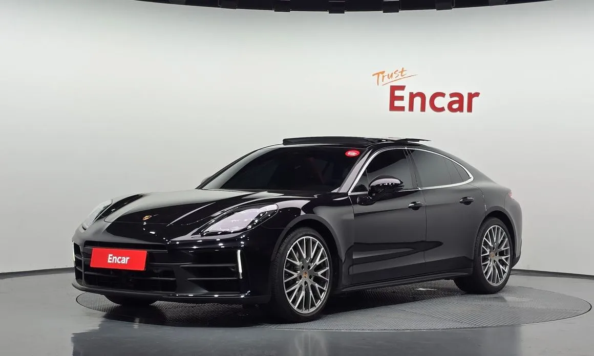 Porsche Panamera — фото 1