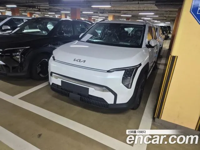Kia EV3 — фото 6