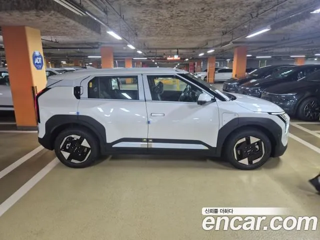 Kia EV3 — фото 10