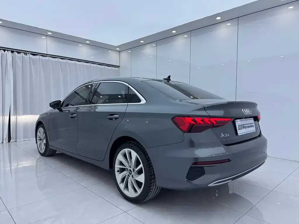 Audi A3 — фото 2