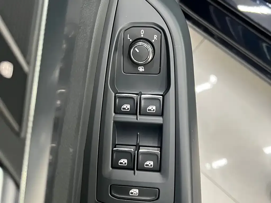Volkswagen Passat — фото 10