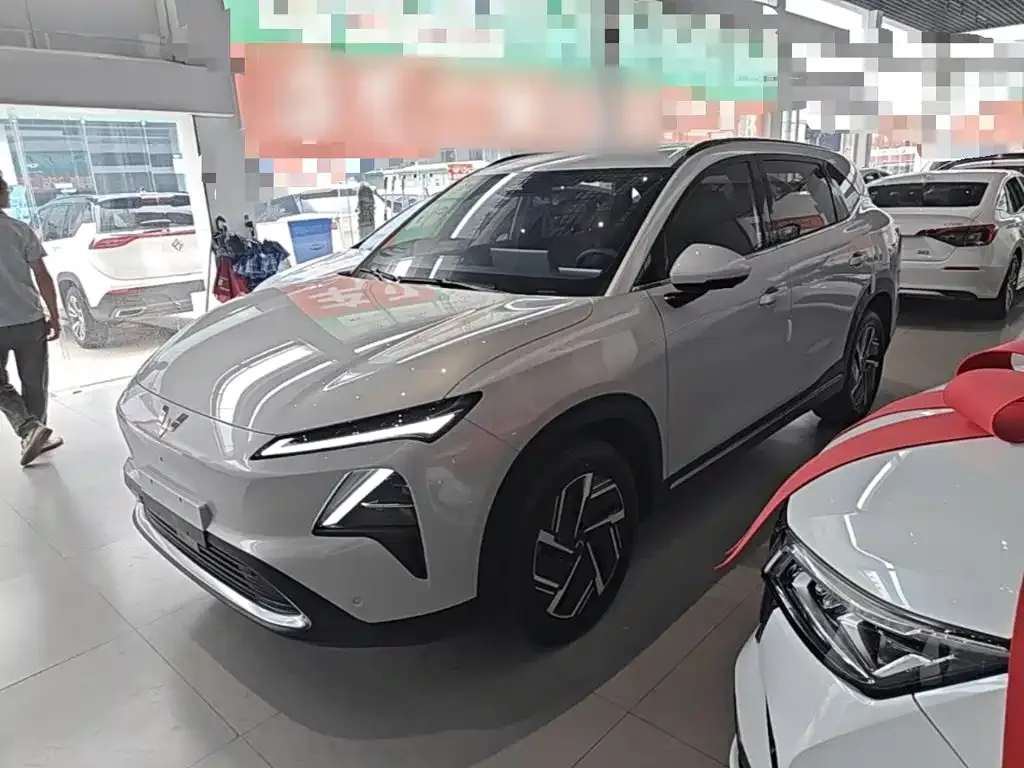 Wuling Xingguang S — фото 1
