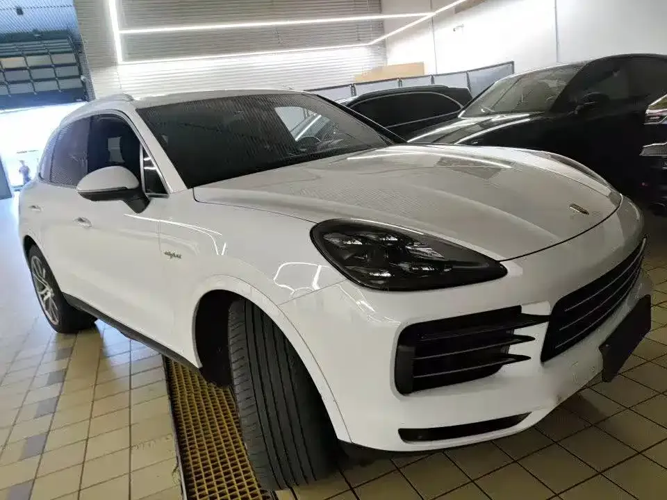 Porsche Cayenne Hybrid — фото 5