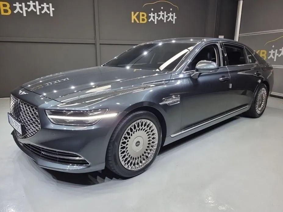 Genesis G90 — фото 1