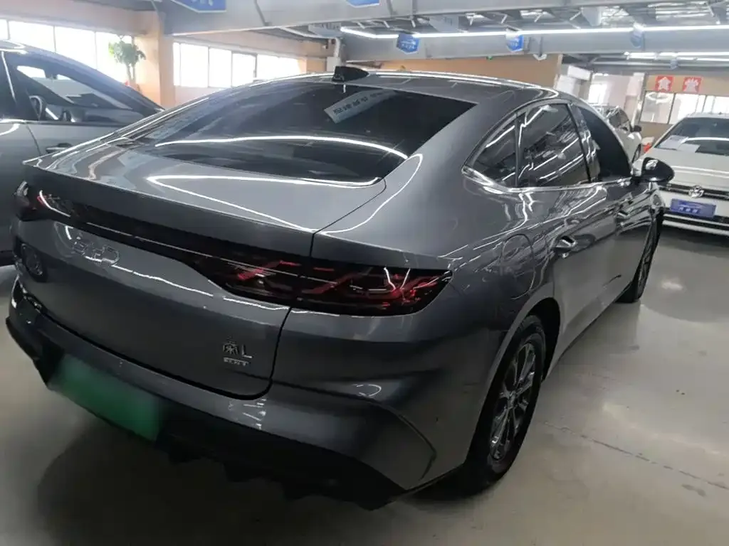 BYD Qin L — фото 8