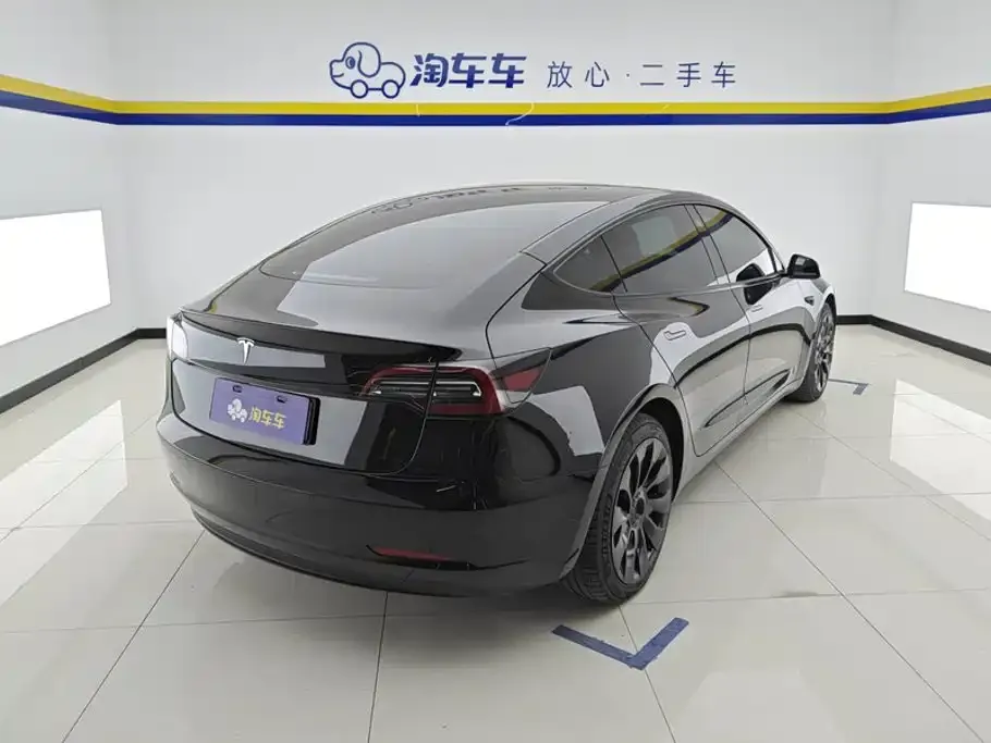 Tesla Model 3 — фото 2