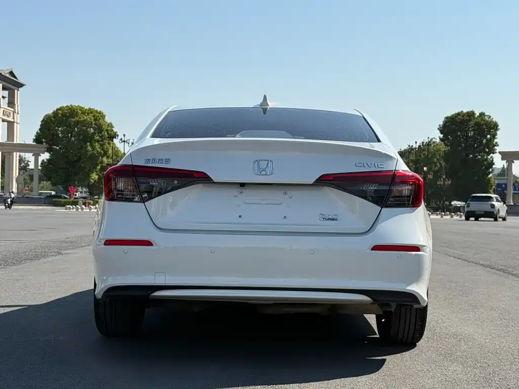 Honda Civic — фото 9