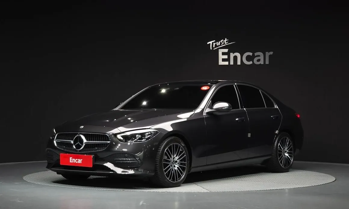 Mercedes-Benz C-Class — фото 1