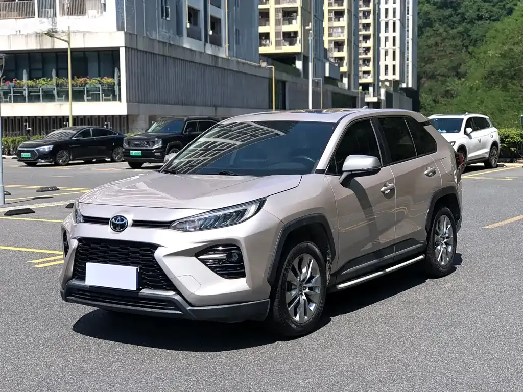 Toyota Wildlander — фото 1