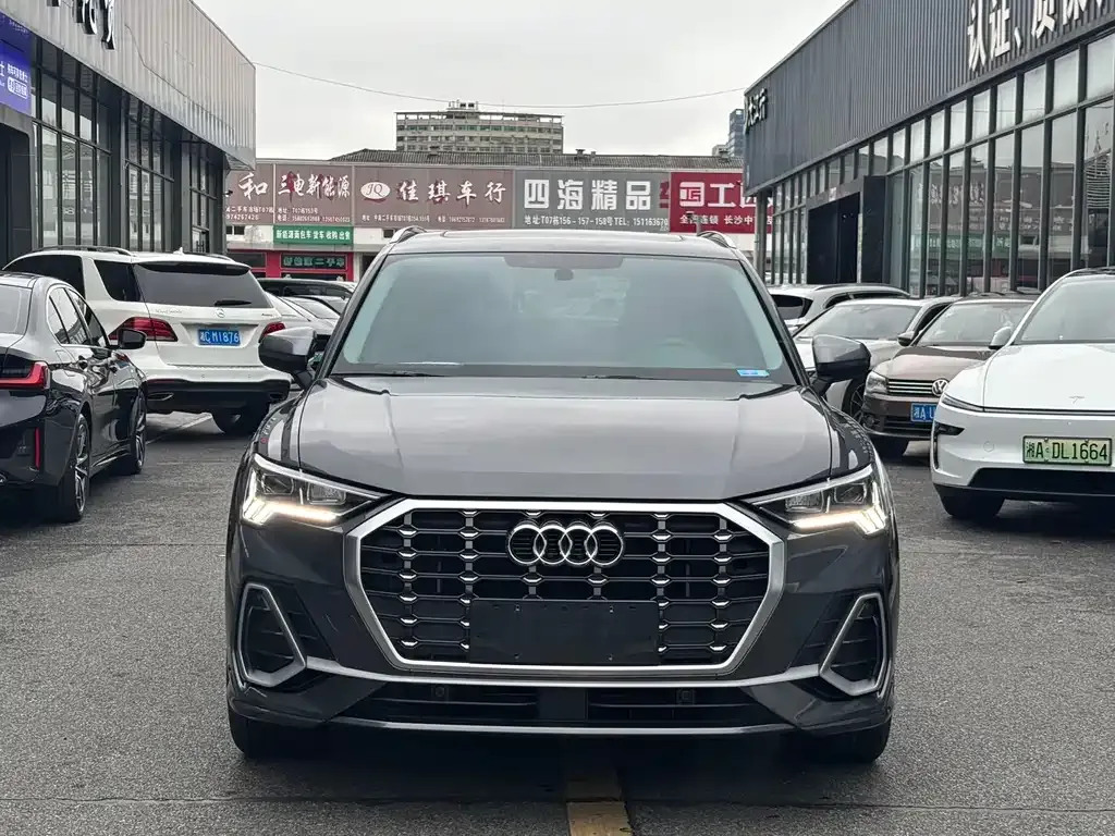 Audi Q3 — фото 8