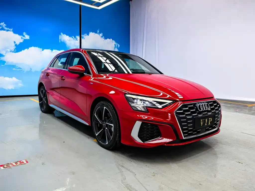 Audi A3 — фото 1