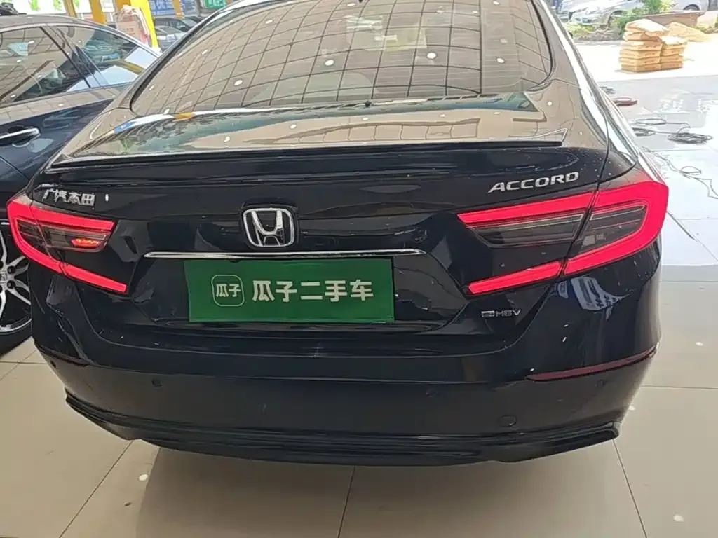 Honda Accord — фото 2