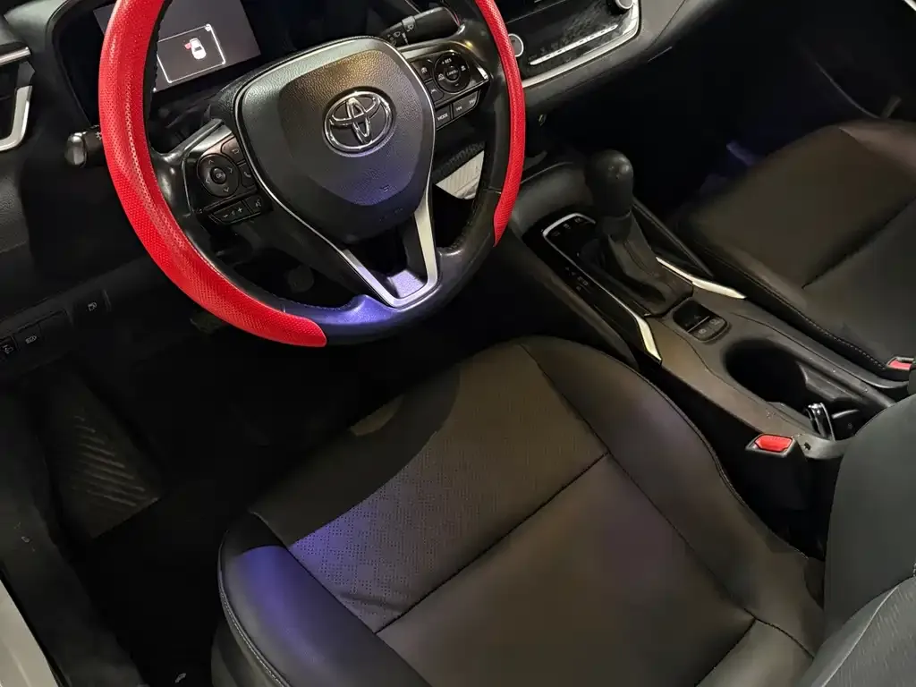 Toyota Corolla — фото 5