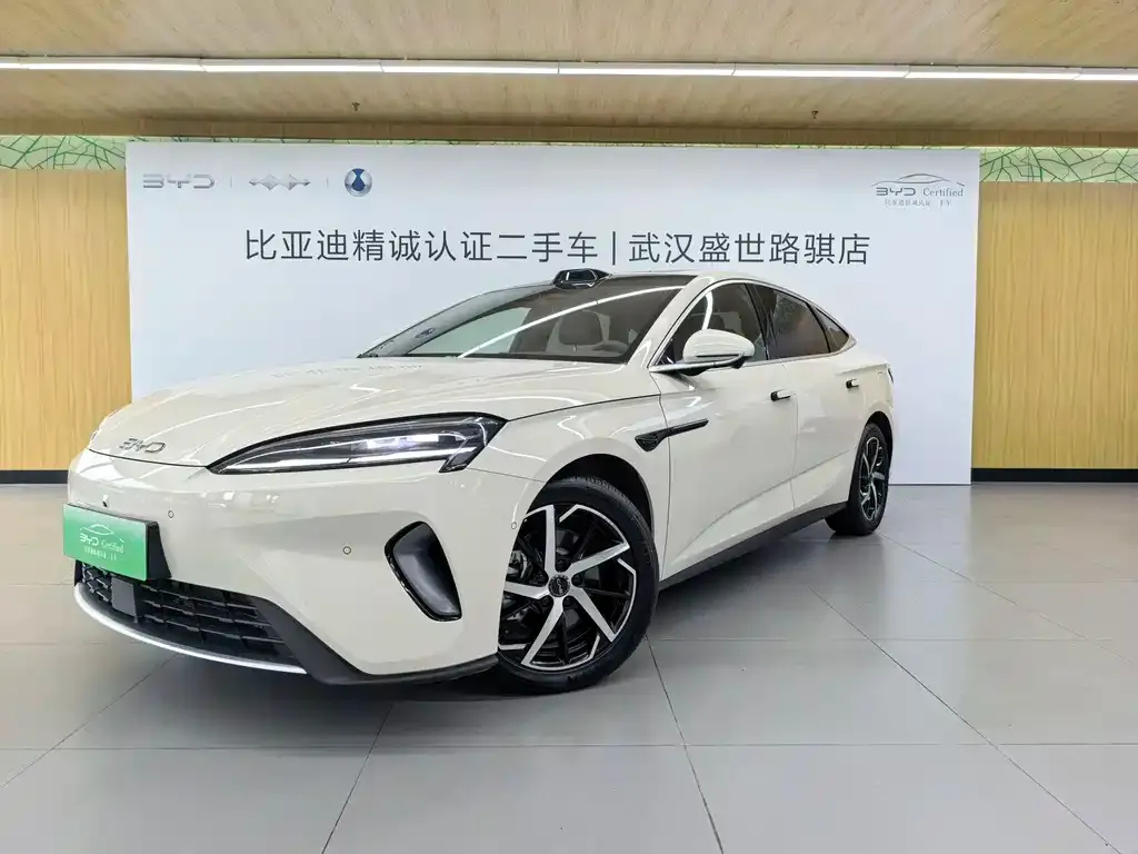 BYD Seal 07 DM-i — фото 1