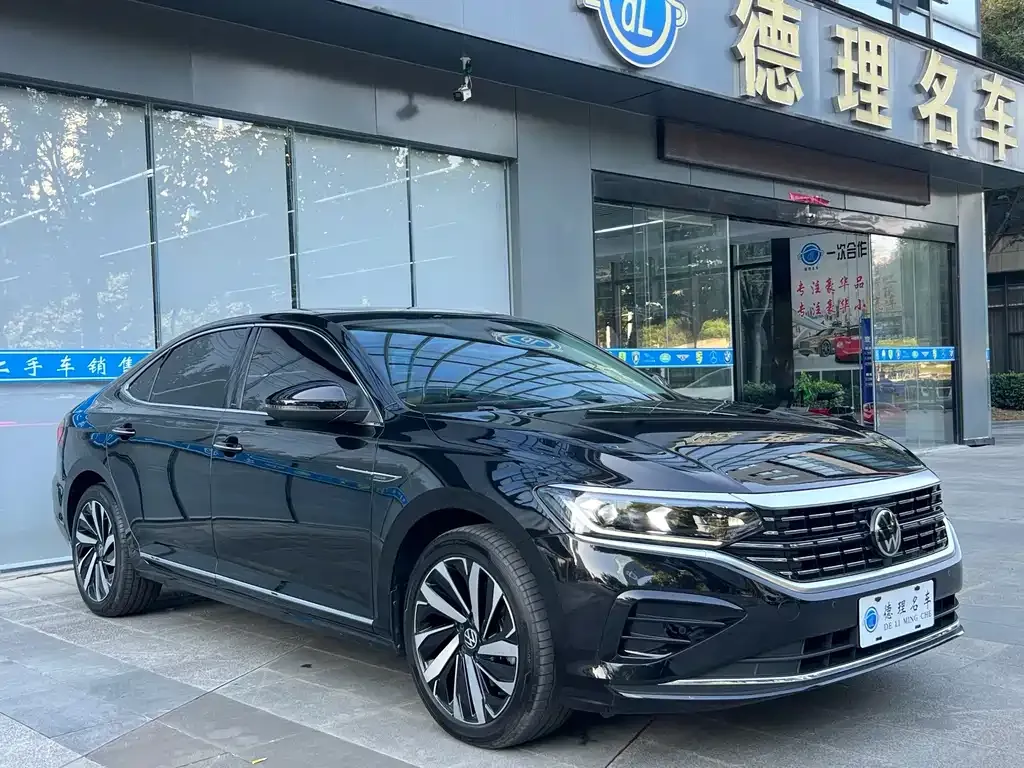 Volkswagen Passat — фото 6